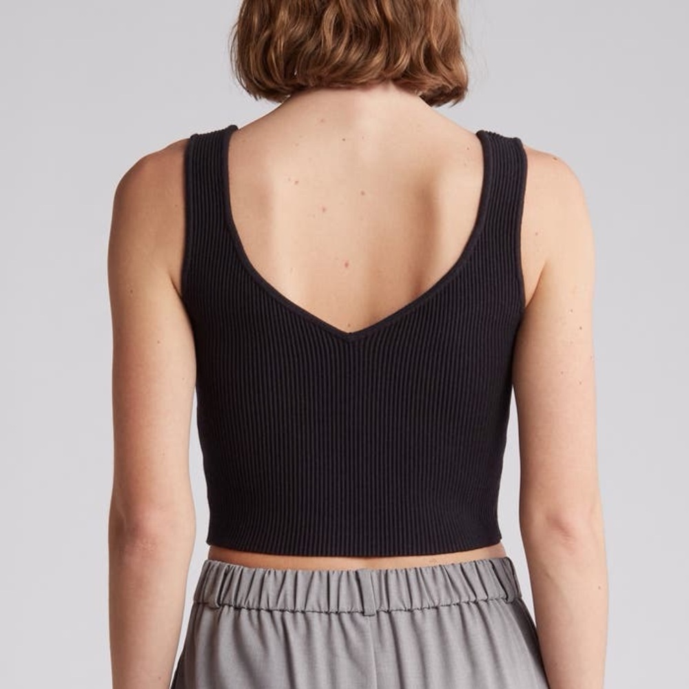 ABOUND Reversible Rib Crop Sweater Tank - Picture 6 of 6